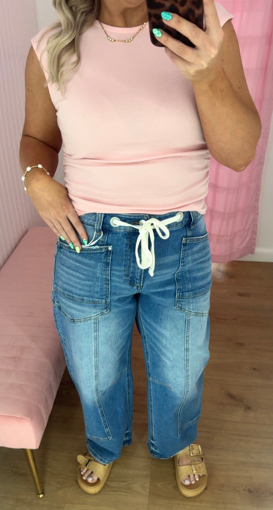 Waistband crop barrel jeans